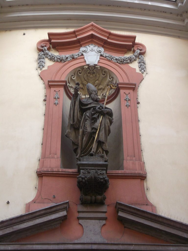 Augustinian Monastery at the Church of Saint Thomas: A Historic Monastic Complex in Prague 3 Klášter augustiniánů