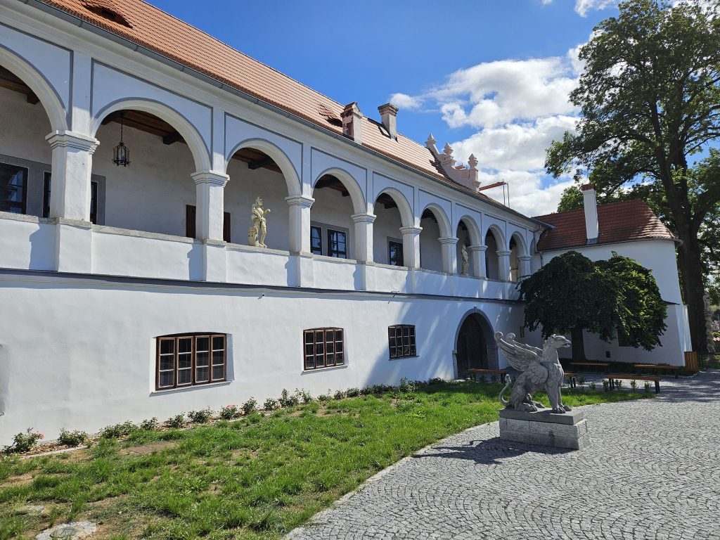 Mokrosuky Castle: A Renaissance Fortress Converted into a Chateau in Czechia 1 Mokrosuky Castle