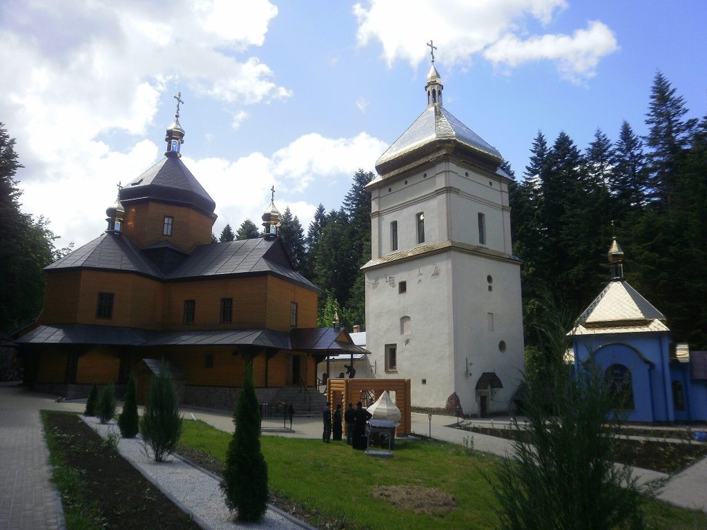 Manyava Skete: An Orthodox Monastic and Fortified Complex in Ukraine 2 Manyava Skete