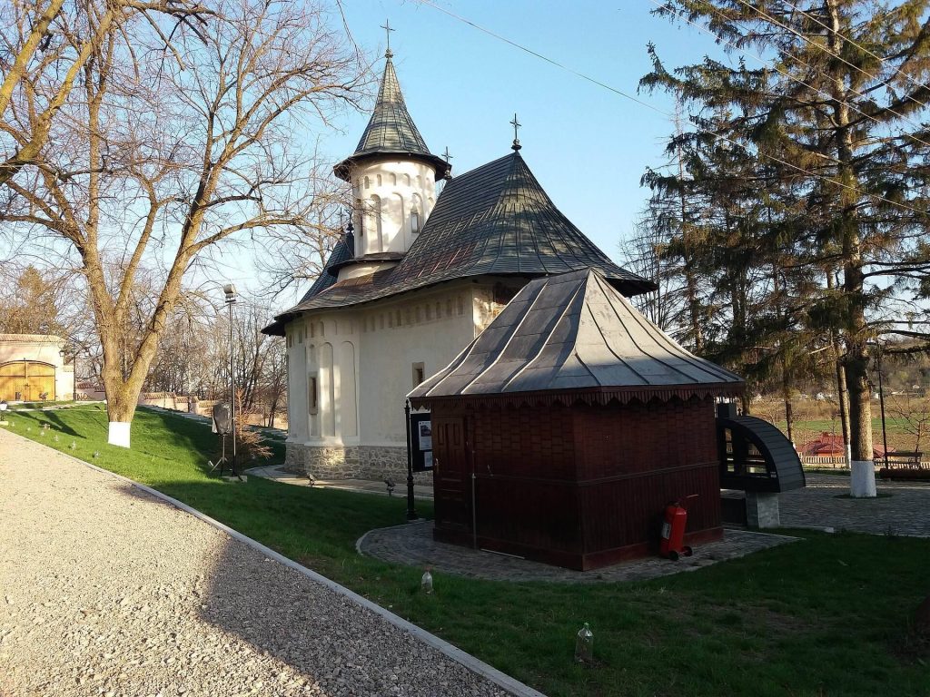 Coșula Monastery: A Sixteenth-Century Moldavian Monastic Foundation in Romania 1 Coșula Monastery