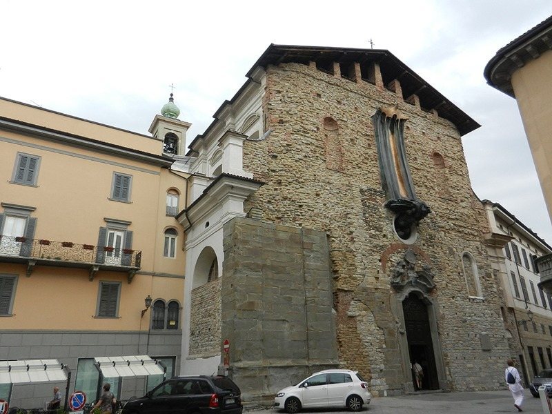 Church of Santo Spirito, Bergamo: A Renaissance Church and Former Monastic Complex 2 Church of Santo Spirito, Bergamo