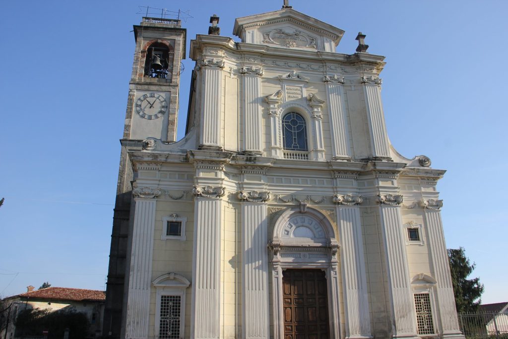 Santi Pietro e Paolo: A Collegiate Parish Church in Uggiate, Italy 1 Santi Pietro e Paolo