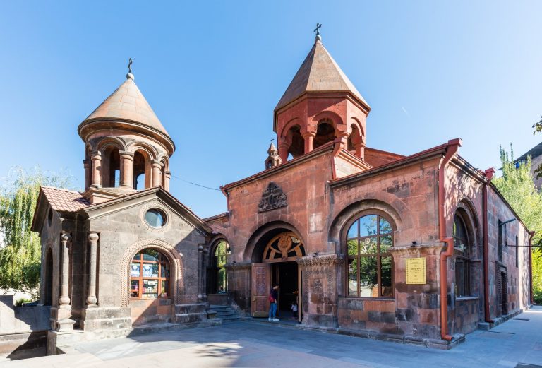 Surb Zoravor Astvatsatsin Church: A Historic Armenian Apostolic Church in Yerevan