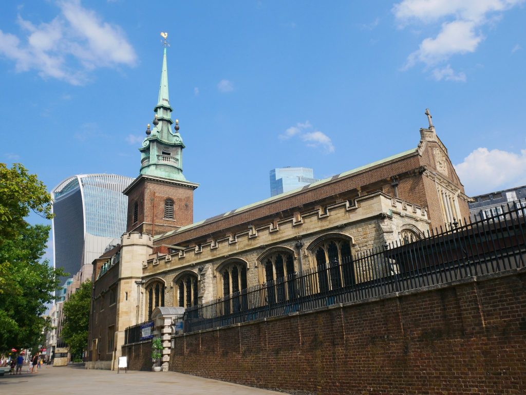 All Hallows-by-the-Tower: A Historic Anglican Church beside the Tower of London 3 All Hallows-by-the-Tower