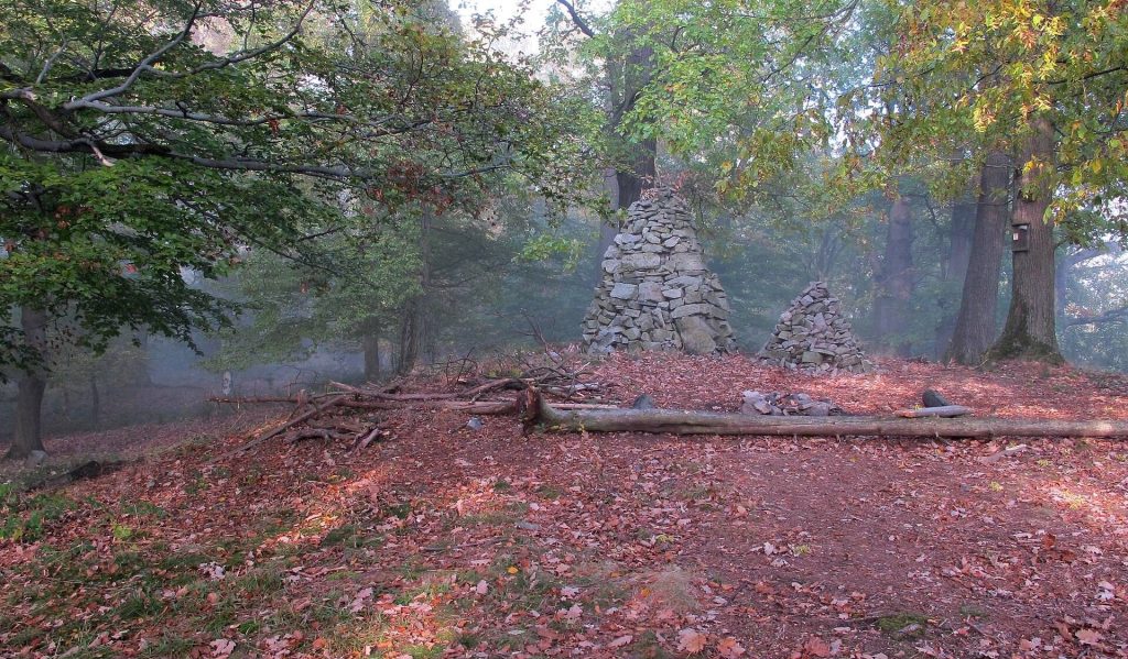 Hradec u Dobříše: A Prehistoric Hillfort in Czechia 2 Hradec u Dobříše