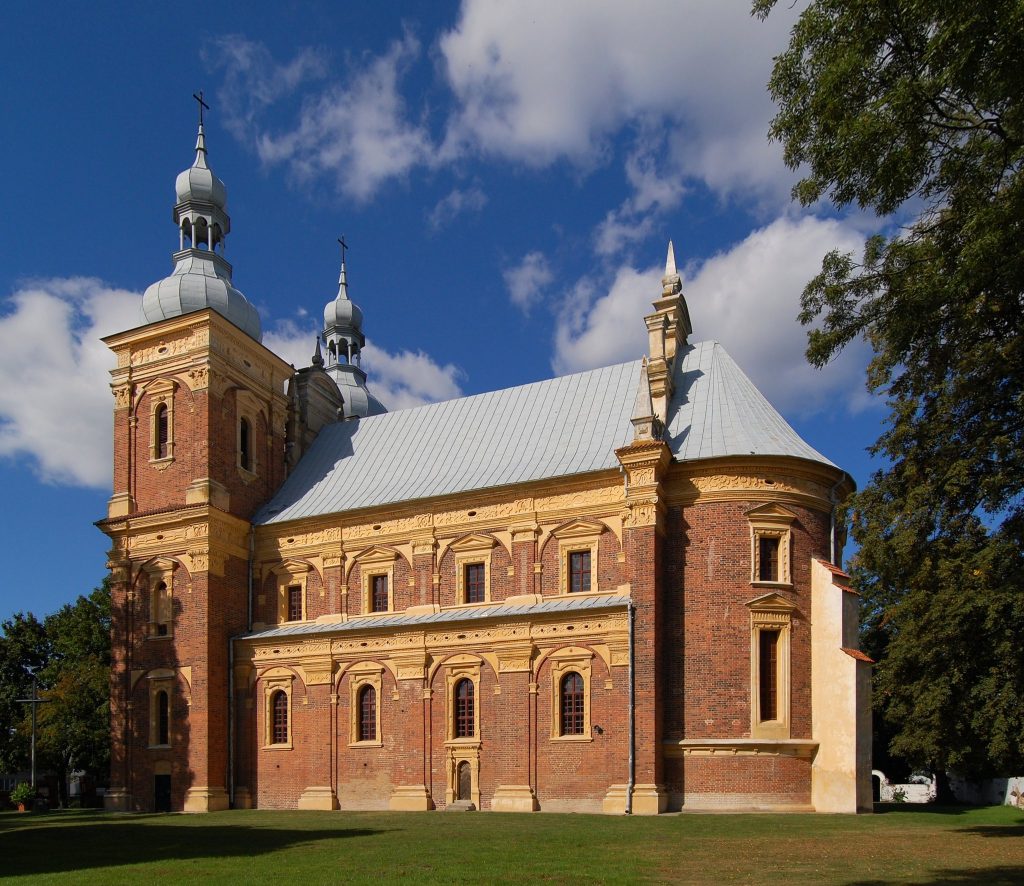 Saints Catherine and Florian Church, Gołąb: A Seventeenth-Century Parish Church 2 Saints Catherine and Florian Church, Gołąb