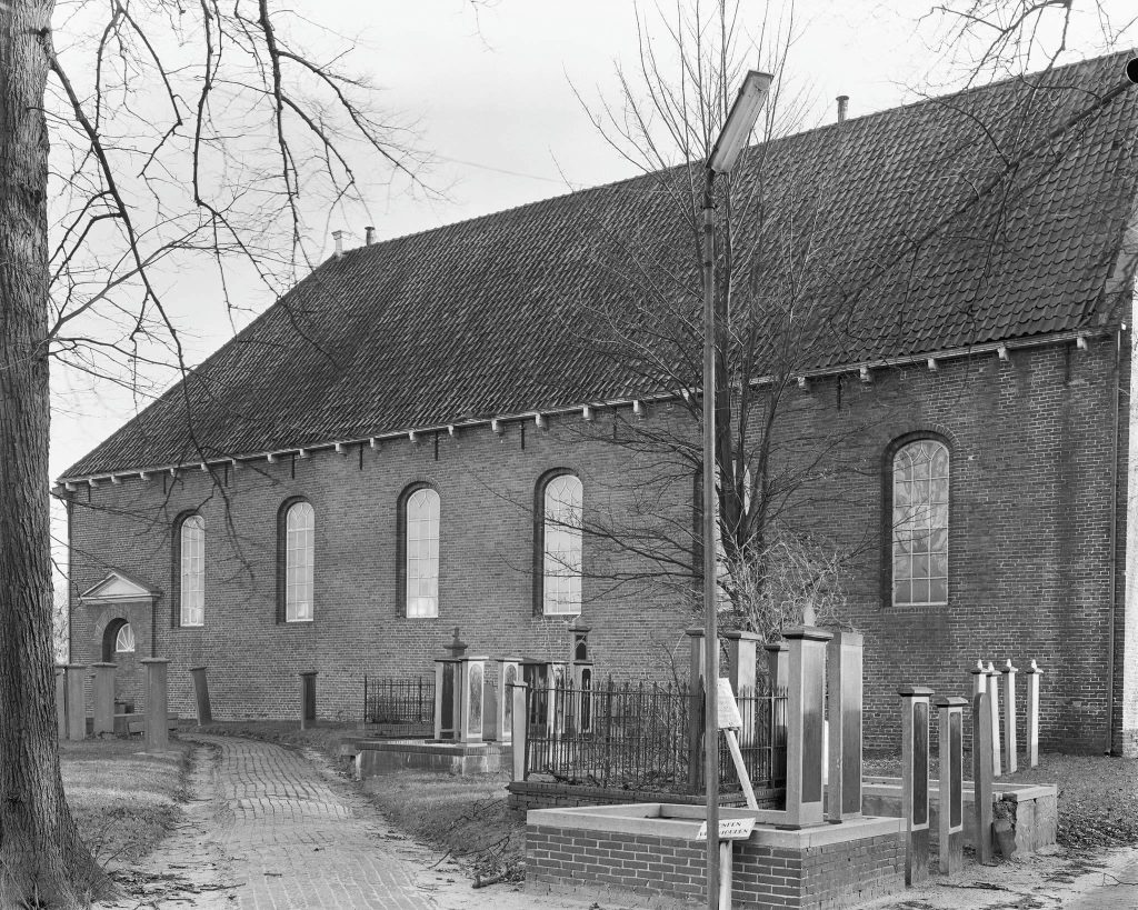 Hervormde kerk (Oude Pekela): A Reformed Church in the Netherlands 1 Hervormde kerk (Oude Pekela)