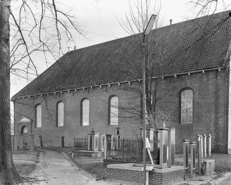 Hervormde kerk (Oude Pekela): A Reformed Church in the Netherlands