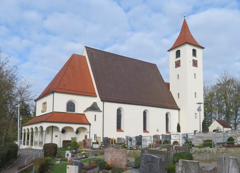 St. Martin: A Gothic Parish Church in Unterkirchberg, Germany