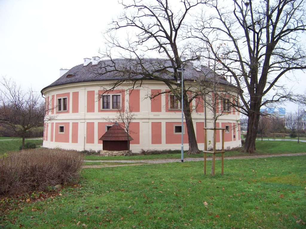 Chodovská tvrz: A Medieval Fortress and Baroque Manor House in Prague 2 Chodovská tvrz