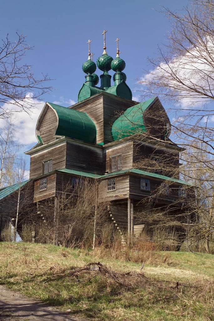 Church of the Dormition of the Theotokos: A Wooden Orthodox Church in Russia 2 Church of the Dormition of the Theotokos