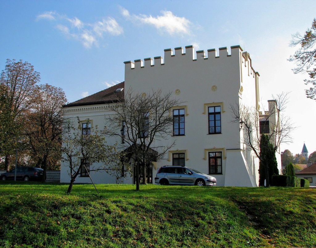 Zámek Žeranovice: A Neo-Gothic Chateau in Czechia 2 Zámek Žeranovice