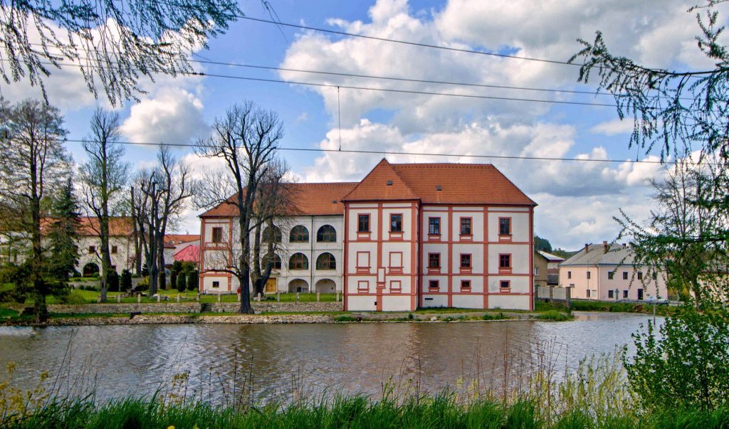 Horní Cerekev Castle: A Renaissance Fortress and Aristocratic Residence in Czechia 1 Horní Cerekev Castles