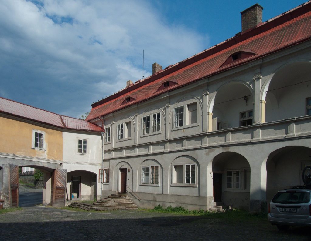 Česká Kamenice Chateau: An Aristocratic Estate Seat in Czechia 4 Česká Kamenice Chateau