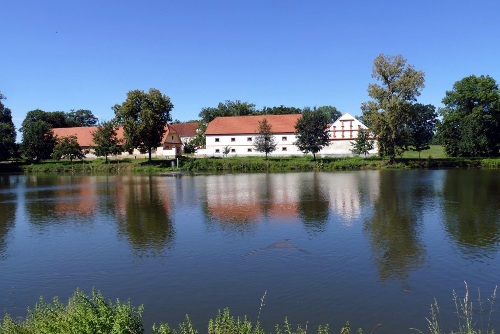 Červený Újezdec Castle: A Renaissance Castle in Czechia 5 Červený Újezdec Castle