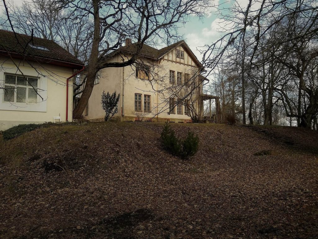 Konguta Vassal Castle: A Medieval Tiesenhausen Stronghold in Estonia 1 Konguta vasallilinnus