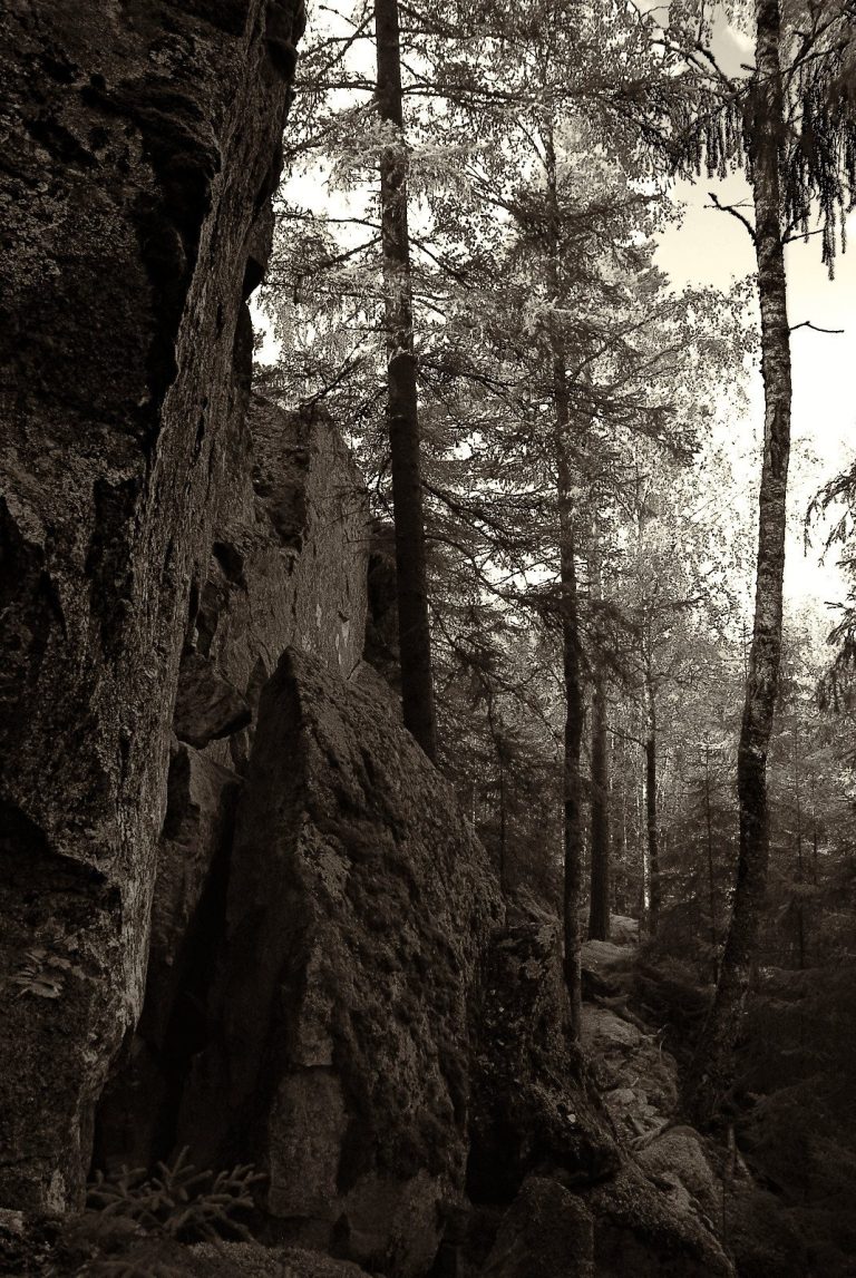 Pirunlinna: A Viking-Age Hillfort in Finland