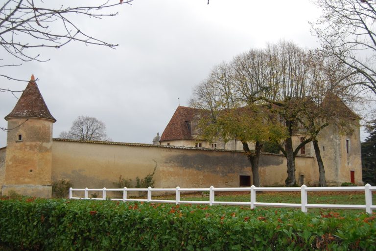 Château Le Grand Verdus: A Fortified Renaissance Manor and Working Wine Estate