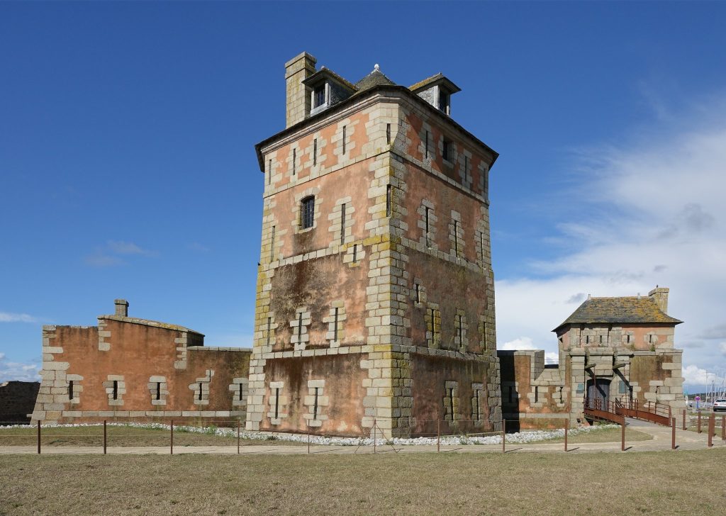 Tour Vauban: A Coastal Defensive Tower at Camaret-sur-Mer 1 Tour Vauban