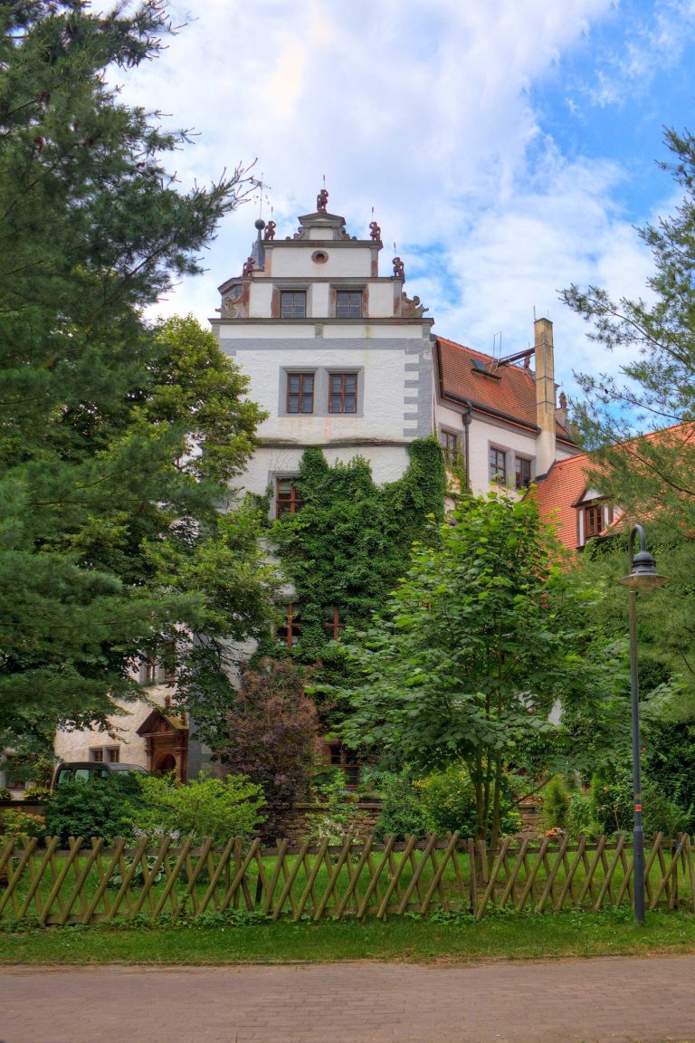 Podelwitz Manor, Colditz: A Saxon Renaissance Moated Castle