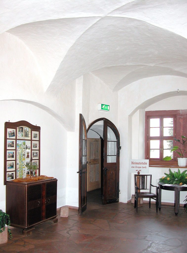 Podelwitz Manor, Colditz: A Saxon Renaissance Moated Castle 3 Podelwitz Manor, Colditz