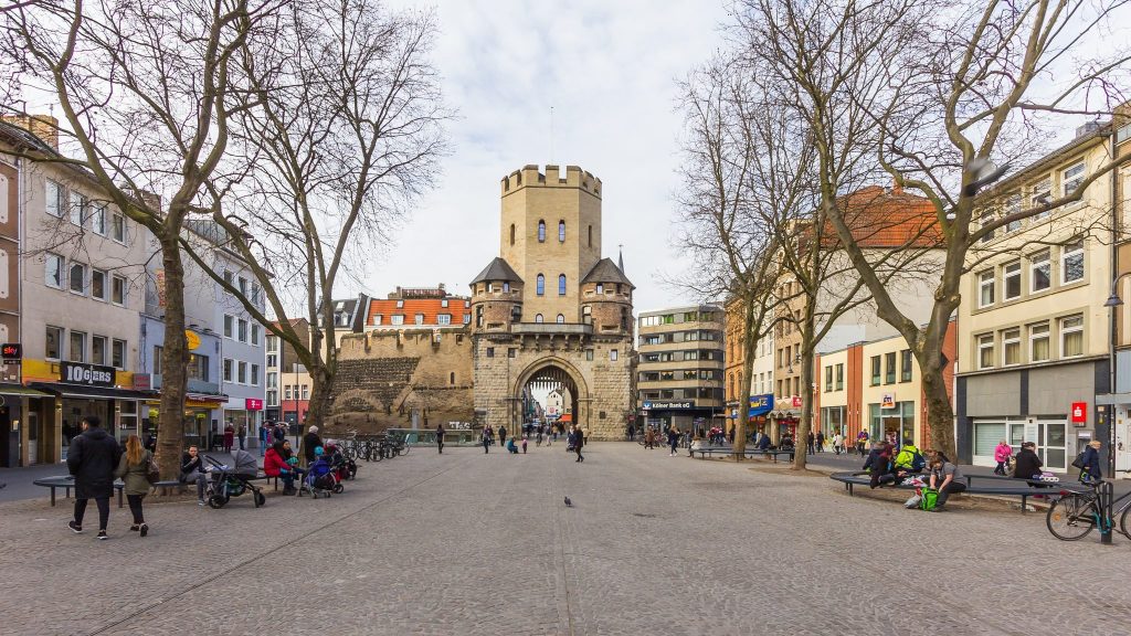 Severinstorburg: A Medieval Gate Fortress in Cologne 2 Severinstorburg