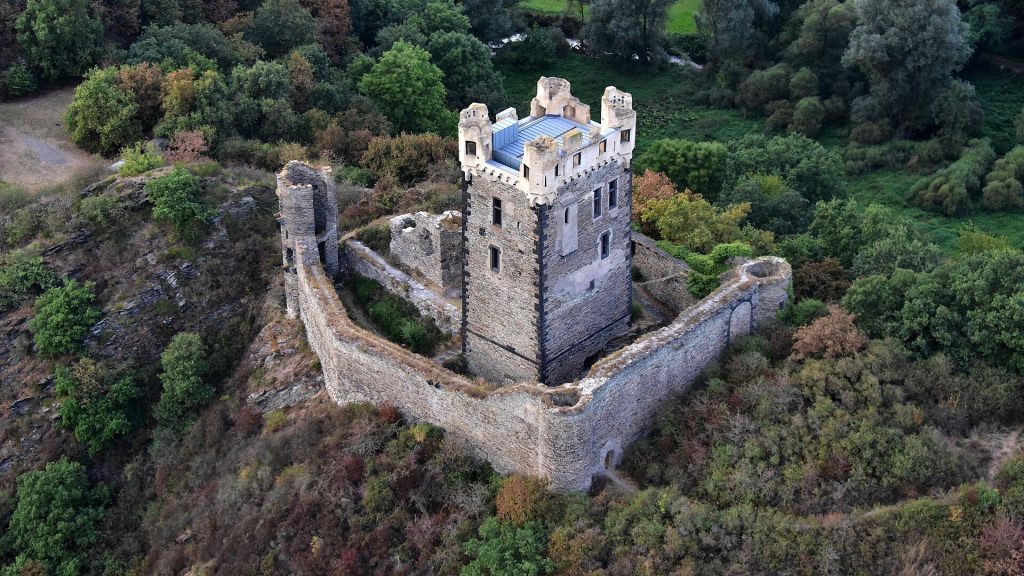 Burg Wernerseck: A Late-Medieval Hill Castle in Germany 1 Burg Wernerseck