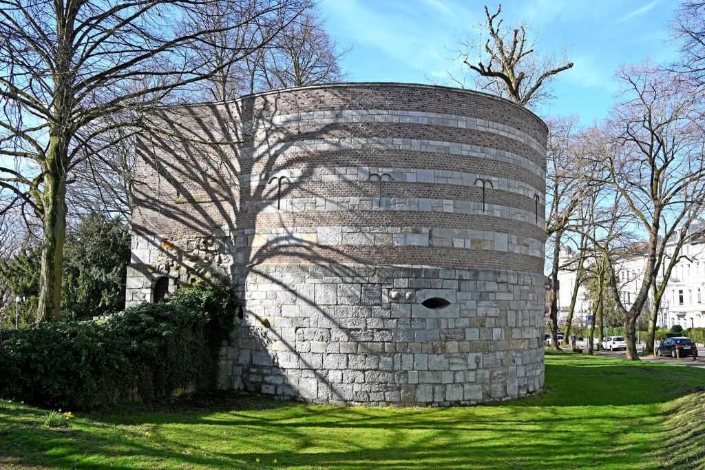 Marienturm: A Former Defensive Tower in Aachen 1 Marienturm