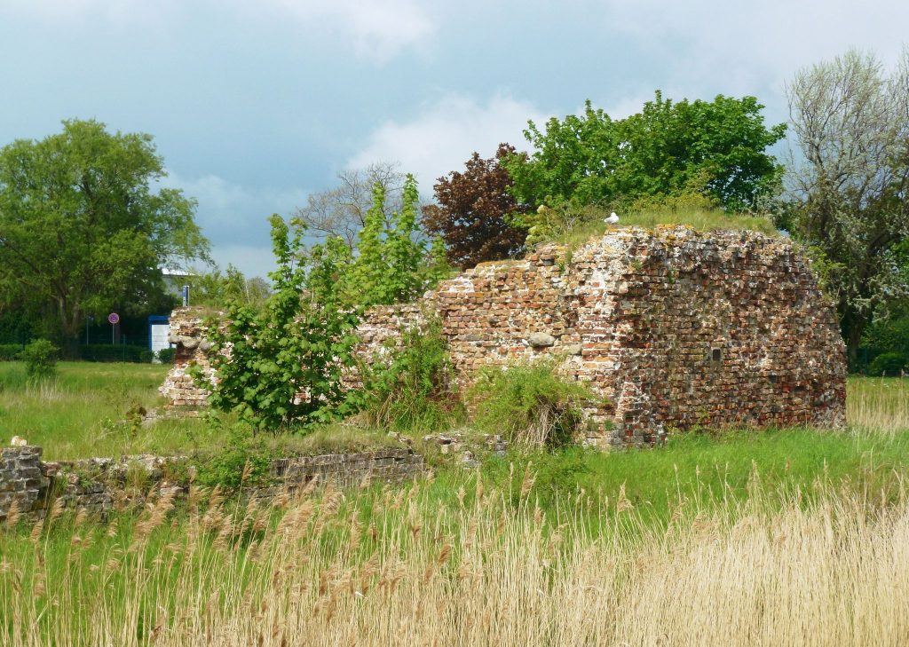 Glambæk: A Medieval Lowland Castle on Fehmarn 2 Glambæk