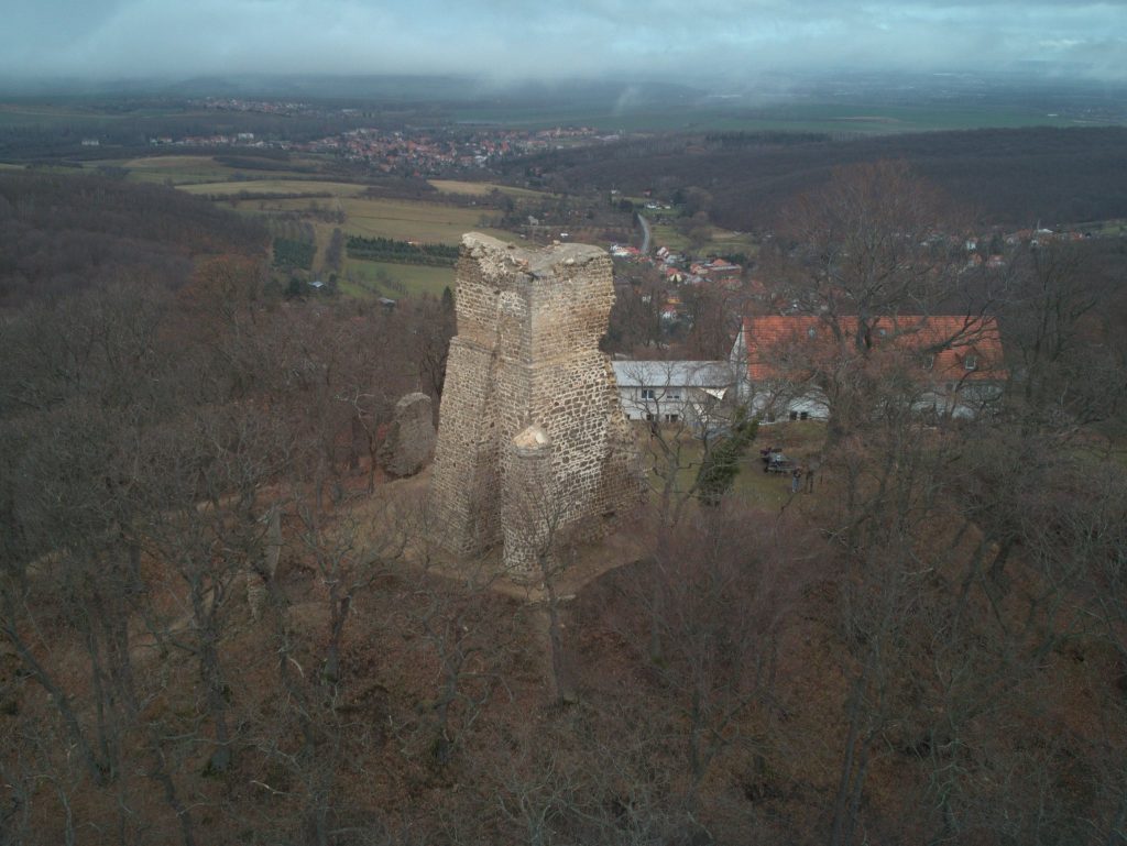 Lauenburg Castle: An Imperial Hilltop Fortress in Germany 3 Lauenburg Castle
