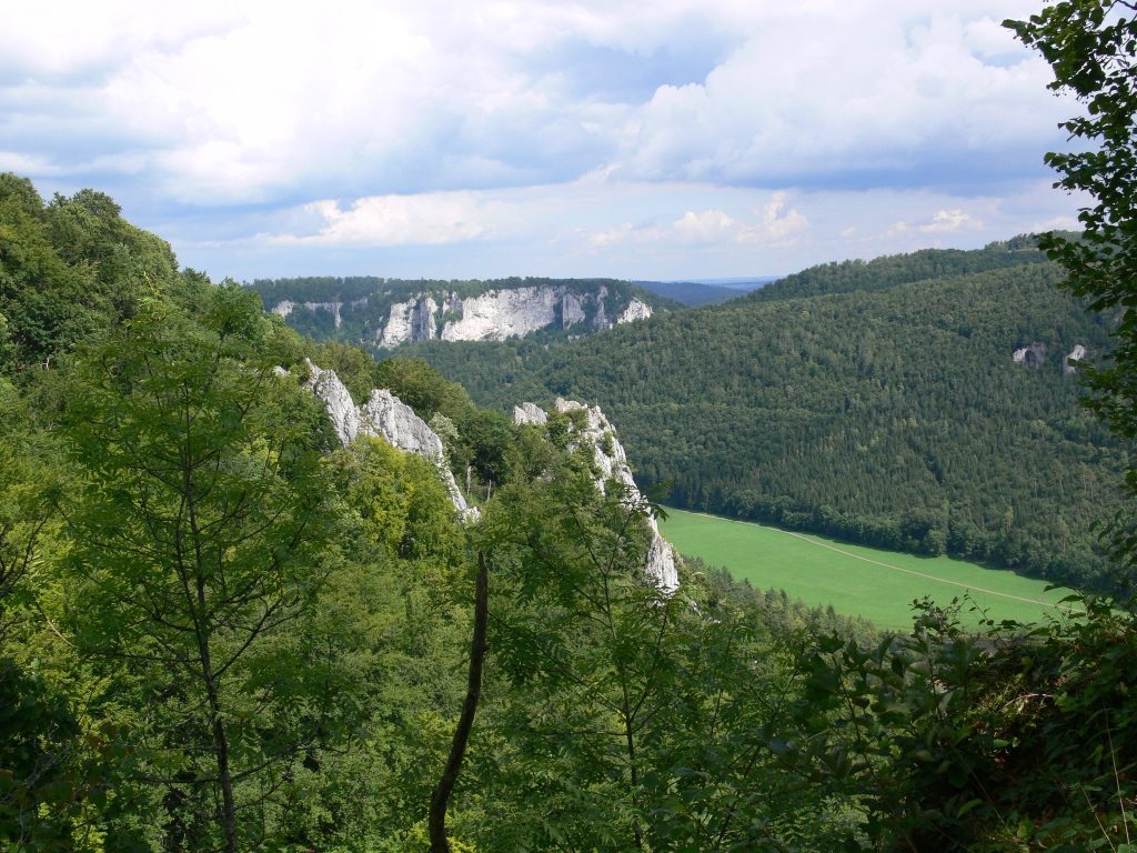 Ruine Hausen: A Medieval Castle Ruin above the Danube Valley 2 Ruine Hausen