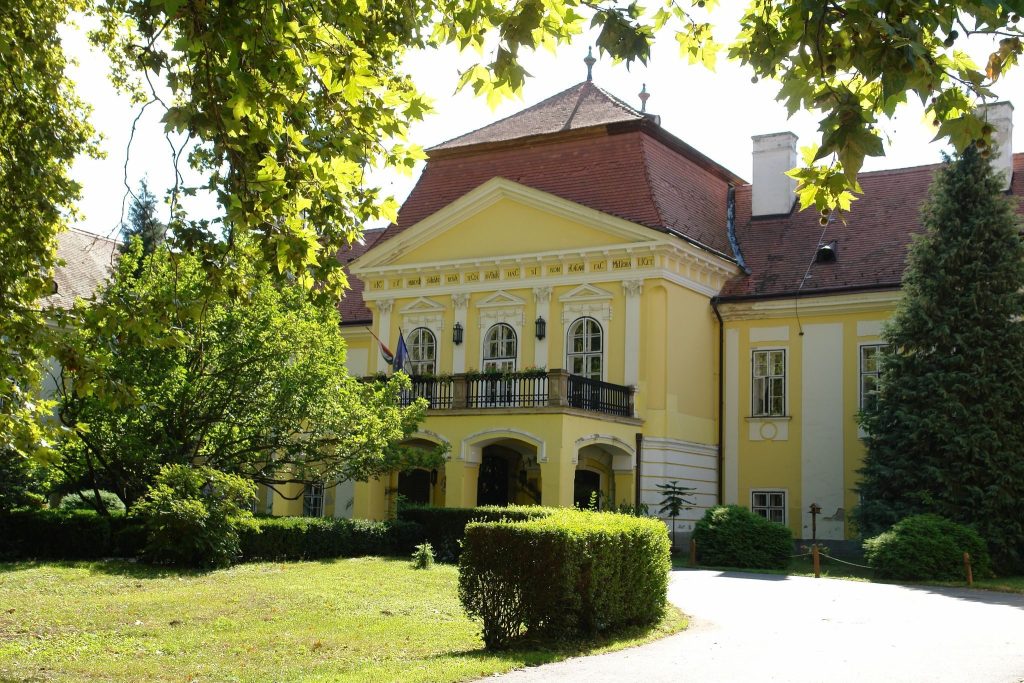 Batthyány Mansion in Zalaszentgrót: A Late-Baroque Aristocratic Residence 2 Batthyány Mansion in Zalaszentgrót