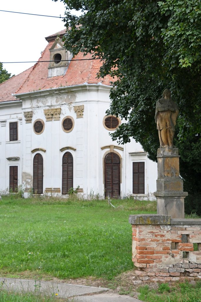 Schmiddeg–Vigyázó Mansion in Nagyberki: An Aristocratic Country Residence 3 Schmiddeg–Vigyázó Mansion in Nagyberki