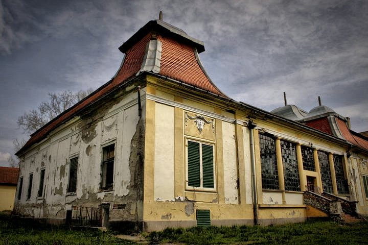 Dessewffy Mansion, Gávavencsellő: A Historic Hungarian Noble Residence 3 Dessewffy-mansion, Gávavencsellő