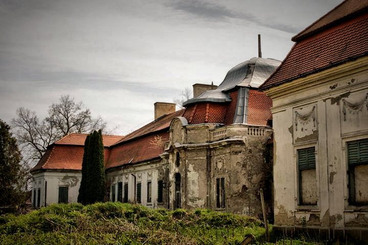 Dessewffy Mansion, Gávavencsellő: A Historic Hungarian Noble Residence 4 Dessewffy-mansion, Gávavencsellő