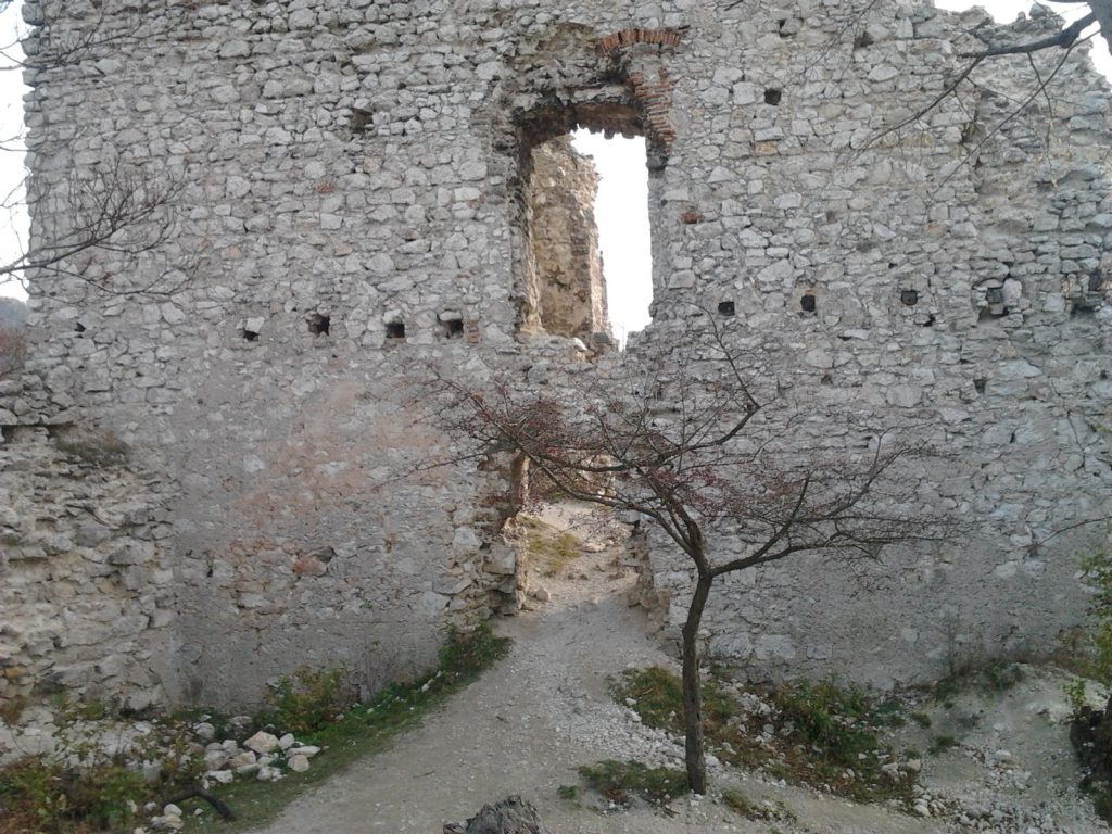 Vitány Castle: A Medieval Fortress in Hungary 2 Vitány Castle