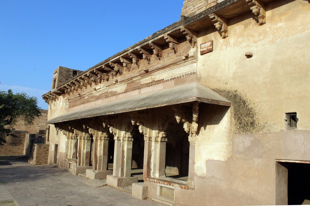 Gwalior Fort: A Historic Hill Fortress and Royal Complex in India 4 Gwalior Fort