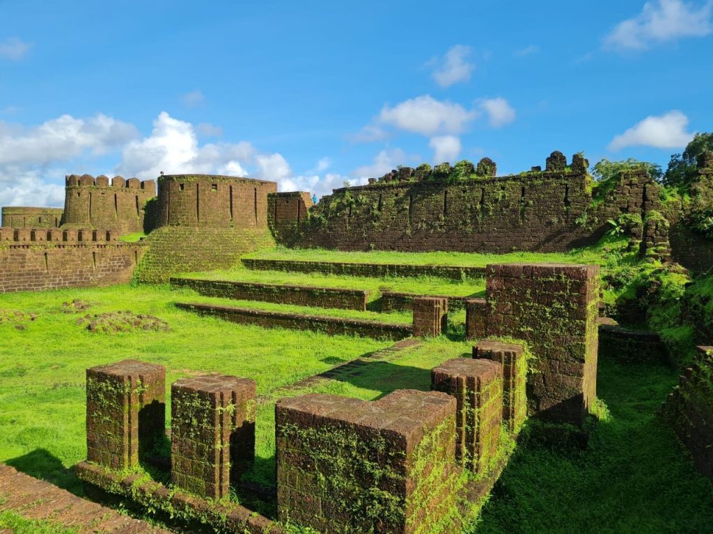 Mirjan Fort: A Coastal Fortress on the Aganashini River in India 2 Mirjan Fort