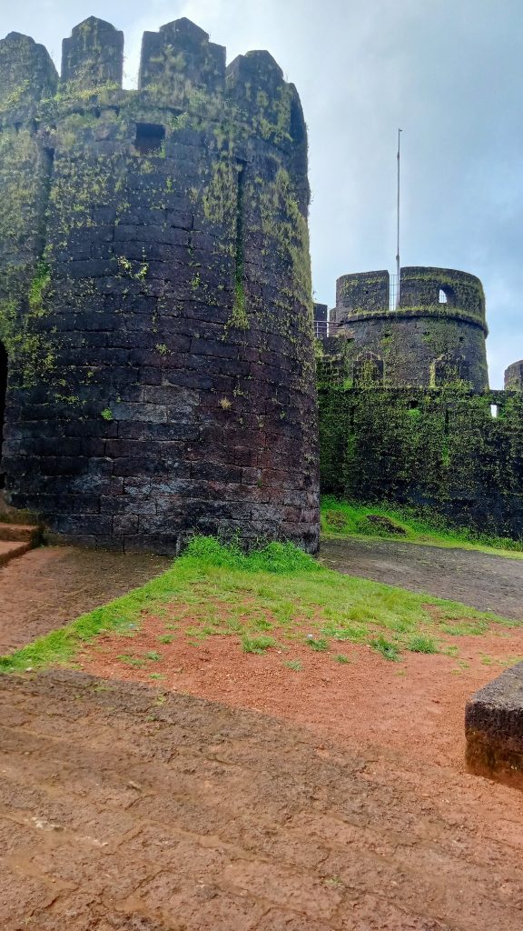 Mirjan Fort: A Coastal Fortress on the Aganashini River in India 5 Mirjan Fort
