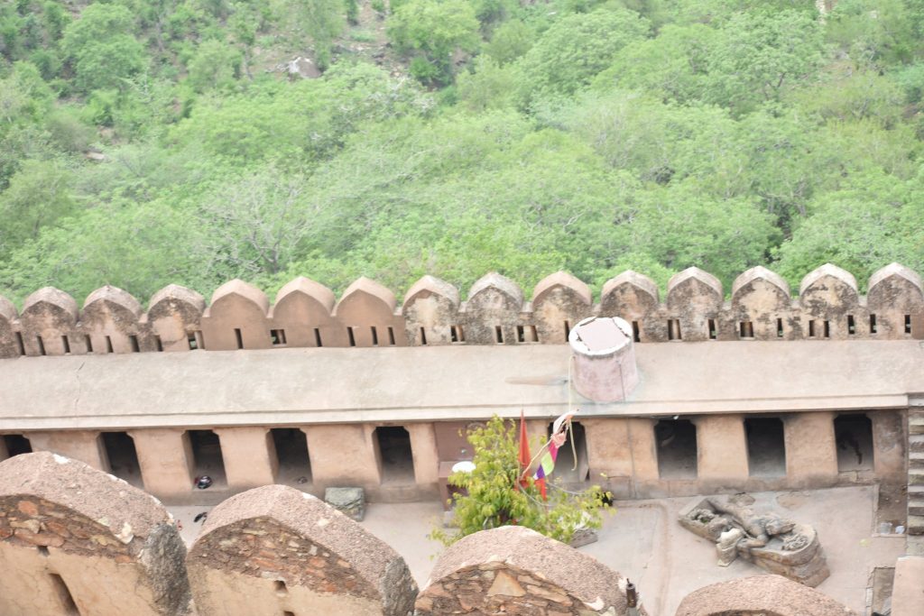 Kalinjar Fort: A Historic Hill Fortress in India 3 Kalinjar Fort