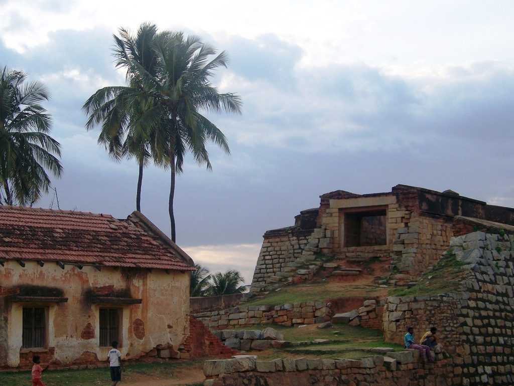 Devanahalli Fort: A Historic Fortification in Karnataka 2 Devanahalli Fort