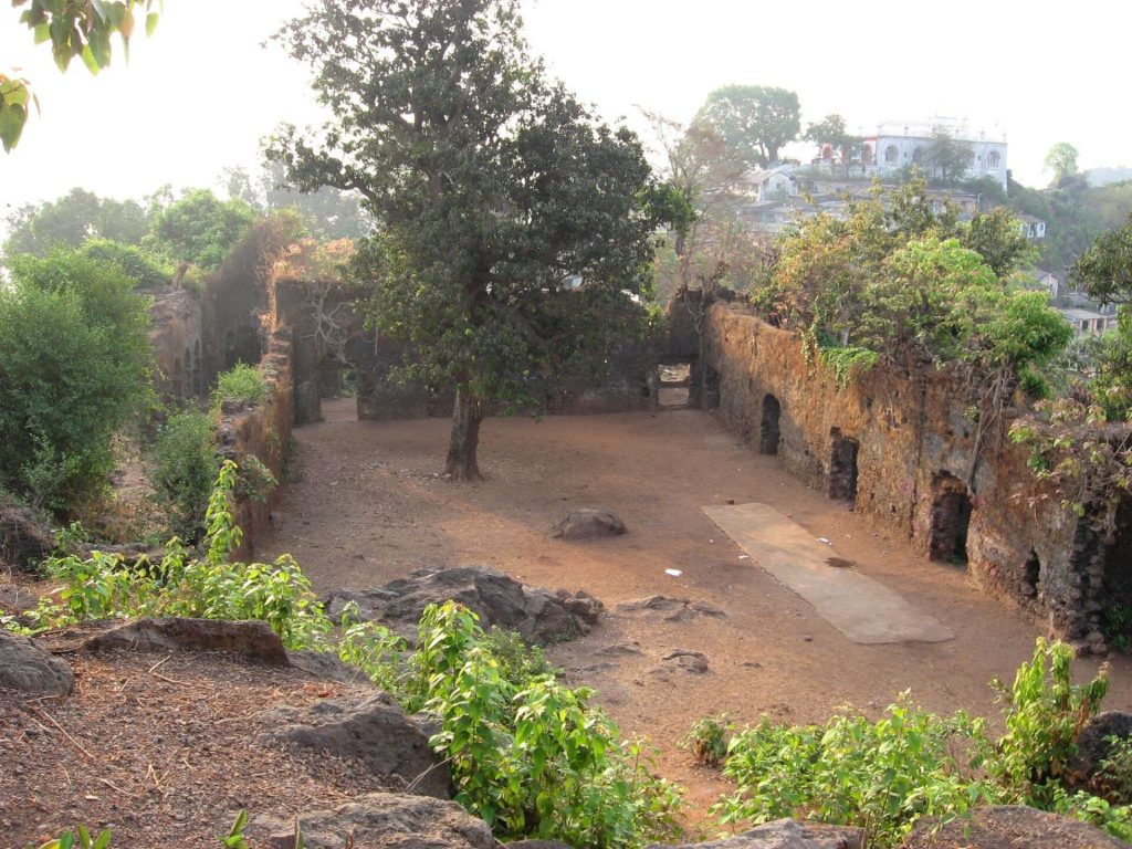 Ghodbunder Fort: A Portuguese Hill Fort and Land Battery in India 1 Ghodbunder Fort