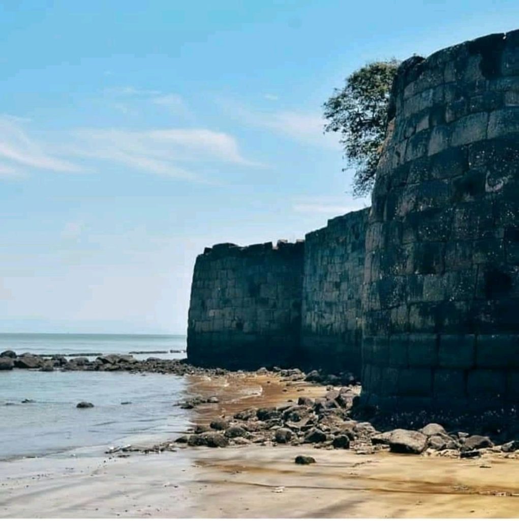 Kolaba Fort: A Maratha Naval Base off Alibag 3 Kolaba Fort