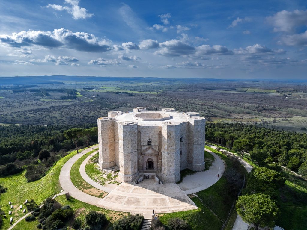 Castel del Monte: Frederick II’s Octagonal Castle in Italy 2 Castel del Monte