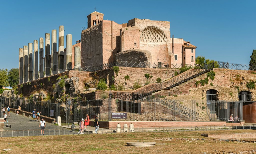 Temple of Venus and Roma: A Monumental Roman Sanctuary in Italy 2 Temple of Venus and Roma