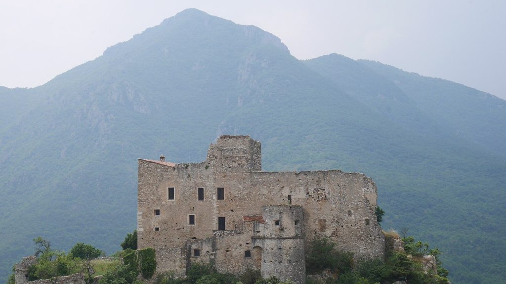 Clavesana Castle: A Medieval Fortress in Castelvecchio di Rocca Barbena 3 Clavesana Castle
