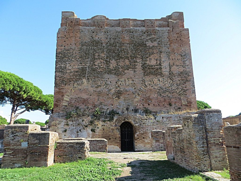 Capitolium: The Principal Temple of Ancient Ostia 3 Capitolium