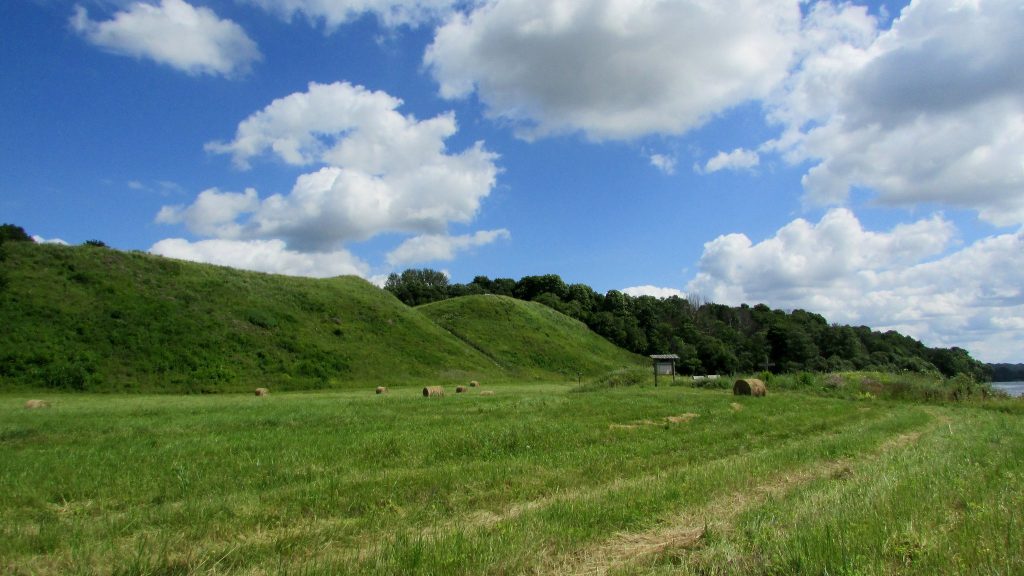 Aizkraukle Hillfort: A Liv Stronghold and Medieval Castle Site in Latvia 1 Aizkraukle hillfort