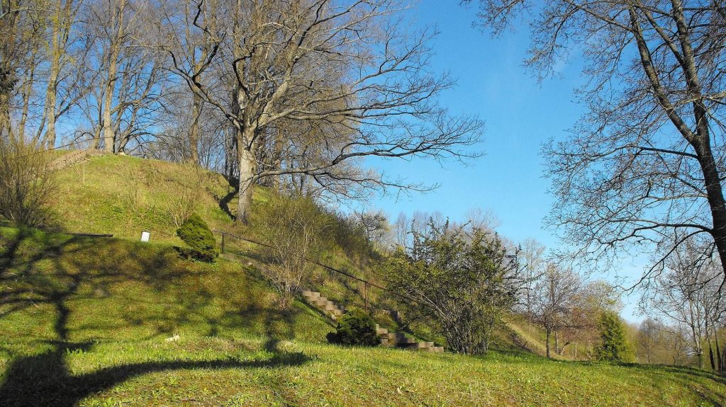 Sabile Hillfort: A Curonian Stronghold and Livonian Order Site in Latvia 1 Sabile hillfort