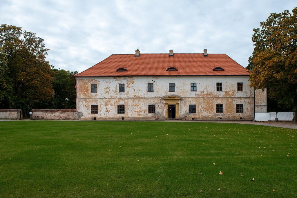 Nurmuiža Medieval Castle: A Fortified Manor Estate in Latvia 3 Nurmuiža medieval castle